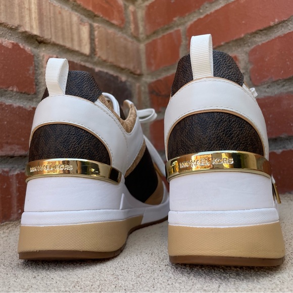 🆕 Michael Kors Georgie Metallic Leather Trainer Sneakers Sz 9.5M - Picture 7 of 13